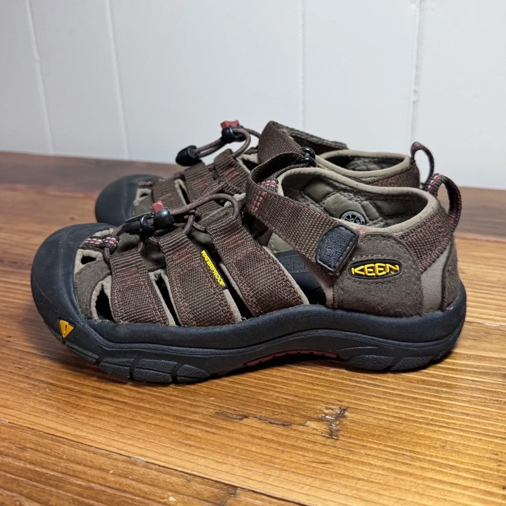 Keen Kids Brown Black Outdoor Sandals